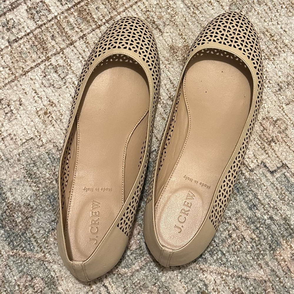 Near Perfect J Crew Flats
